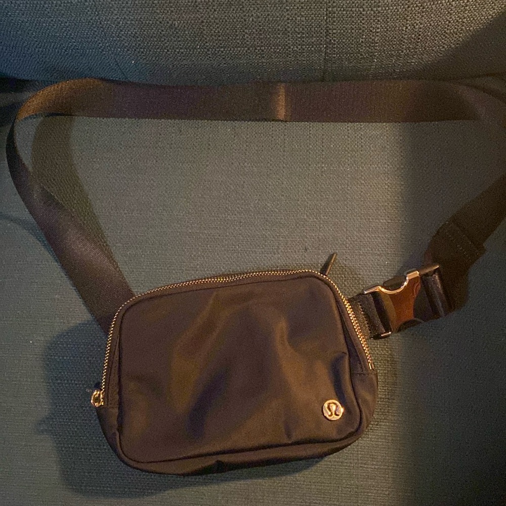 Navy cross body bag worn once
